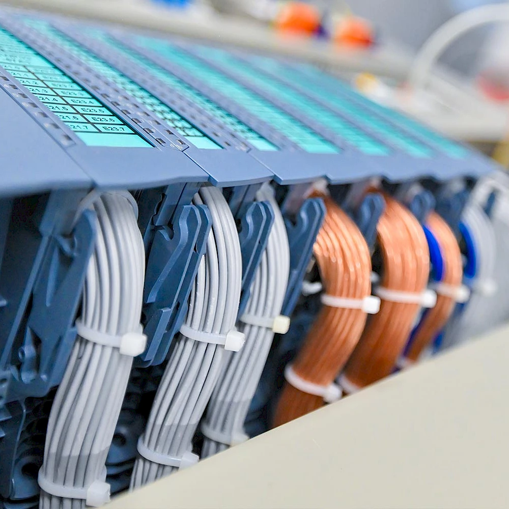 Schaltschrankbau/-fertigung